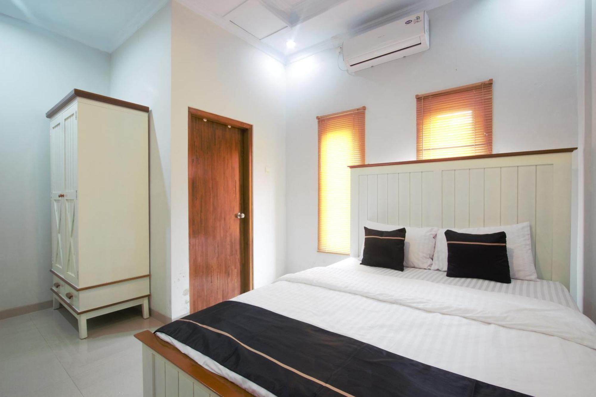 Cendhani Raras Residence Pakualaman エクステリア 写真